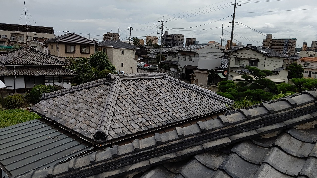 寄棟屋根（淡路いぶし瓦） | 小野洋瓦有限会社